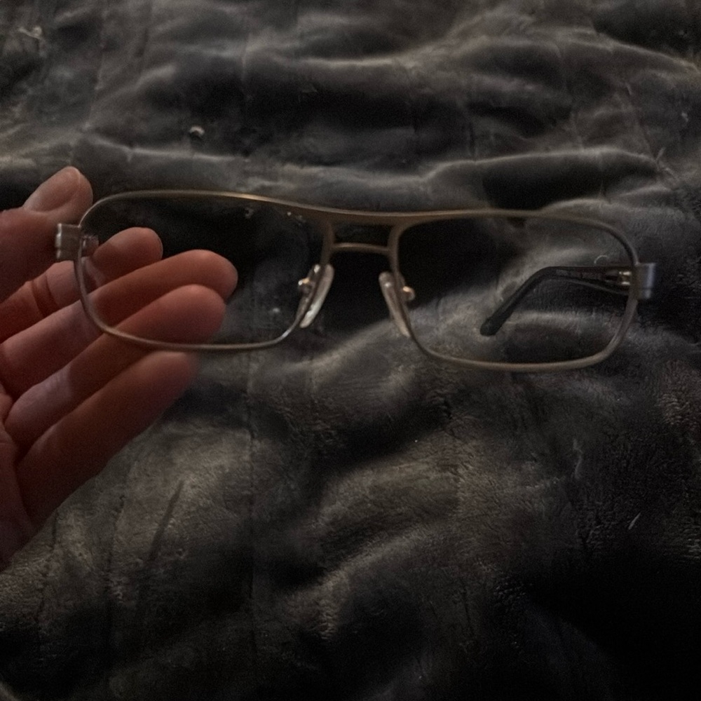 I’m selling frames for reading glasses